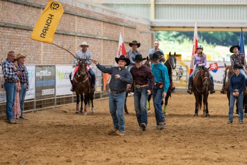 HALA - SK - Nemšová - x.kolo Ohradky x.kolo Team Roping (SAWRR)