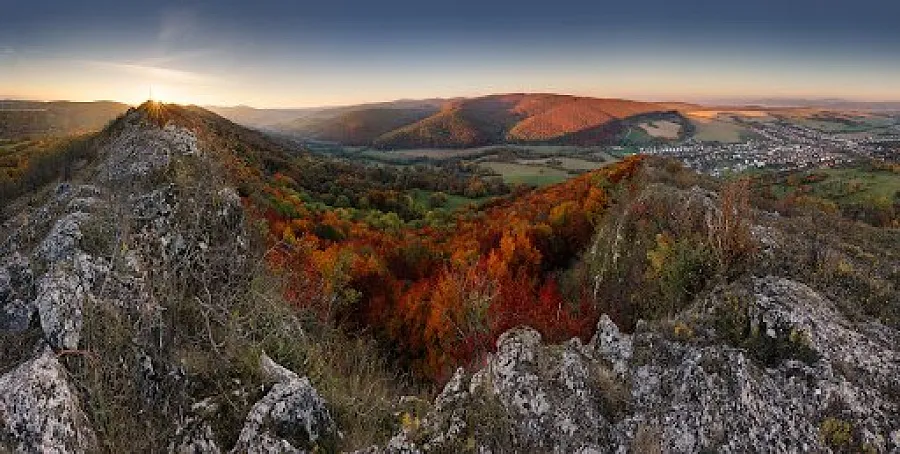 Vrch Krasín a hrad Súčan