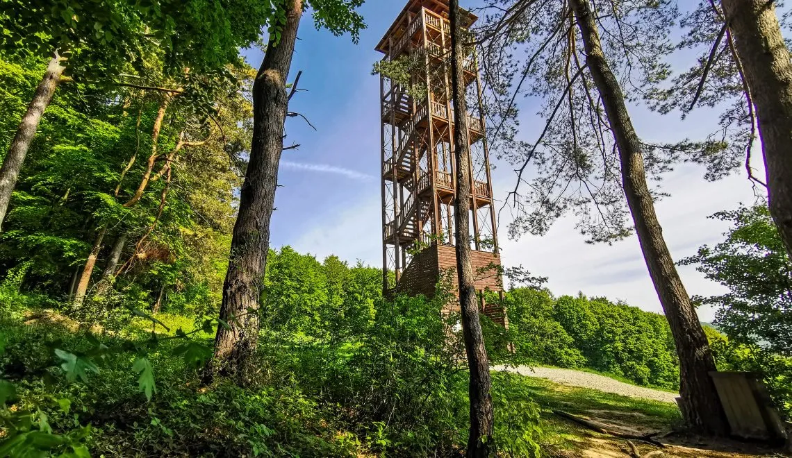 Trenčianska Závada - Rozhledna Malá Jelenec