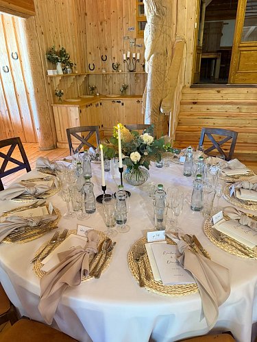 SALOON - svadba sl. Tvrdoňová