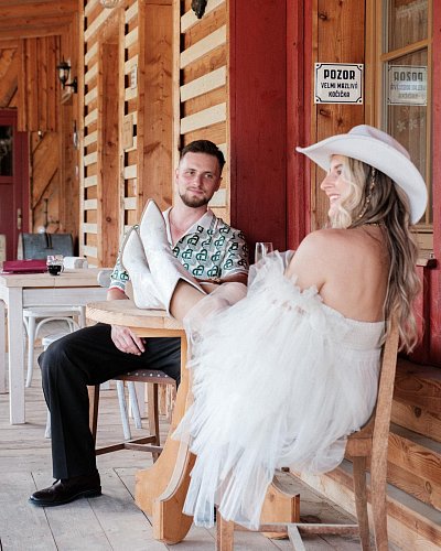 SALON - svatební sl. Ježová