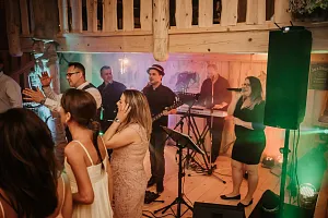 SALON - Svatební sl. Mináriková