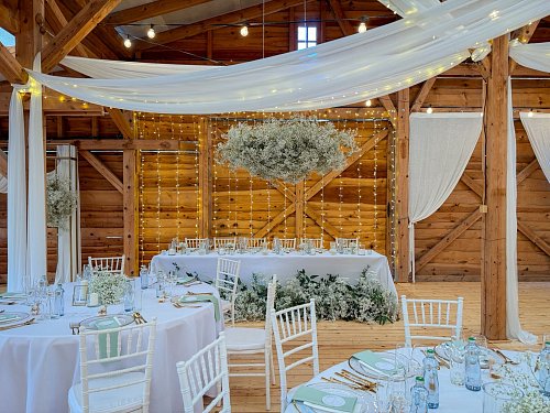 STODOLA - svatba sl. Barčinové