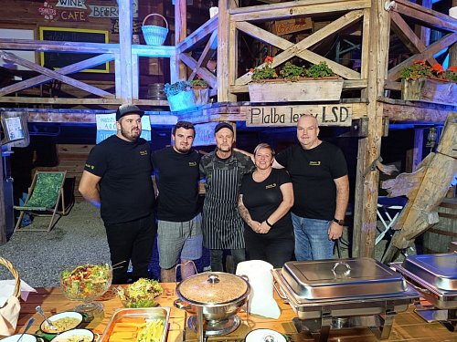 SALOON + SAIGON - FIREMNÍ AKCE KORA A.S.