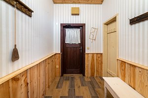 Pokoj č. 13 v patře